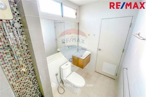 161 Sqm., 3 Beds, 3 Baths Townhouse listed for ฿ 3,400,000.