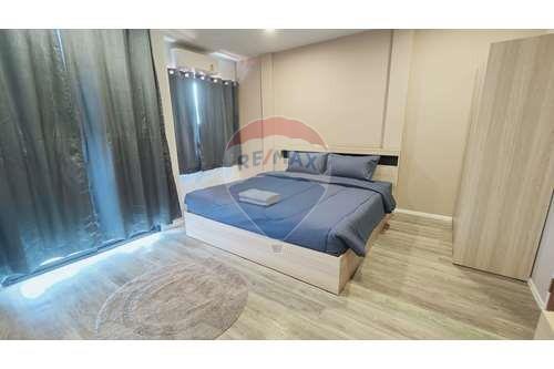 3 Bedrooms with Private Pool Townhouse Fully Renovated for Rent in Bophut.