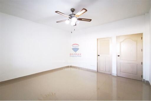 170 Sqm. Townhouse listed for ฿ 2,399,000.