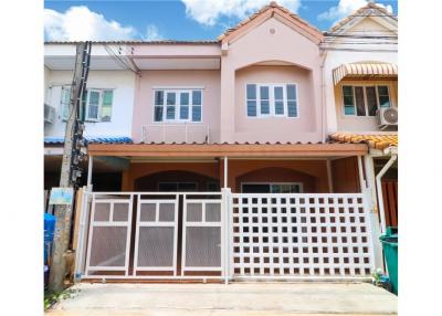 120 Sqm., 3 Beds Townhouse listed for ฿ 1,990,000.