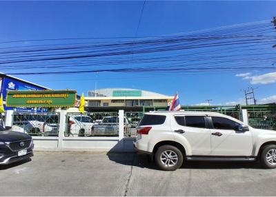 ขายทาวน์เฮาส์ 2 ห้องนอน ใกล้สำนักงานที่ดิน