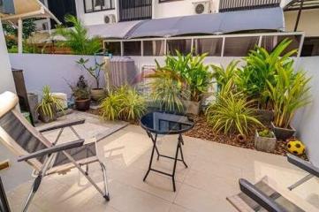 Laguna Park Townhome for Sale: 3 Bedrooms - 920491008-12