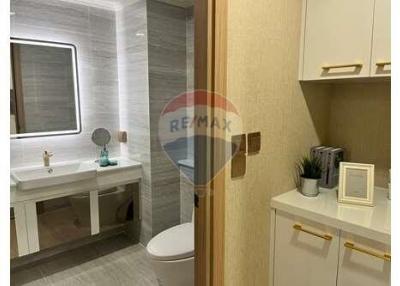 61 Sqm., 2 Beds, 2 Baths Condo listed for ฿ 4,811,600.