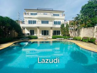 6 Bed 3 Stories House with Swimming Pool