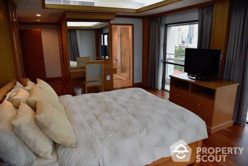 4-BR Condo at The Natural Place Suite Ngamduphli Condominium near MRT Lumphini