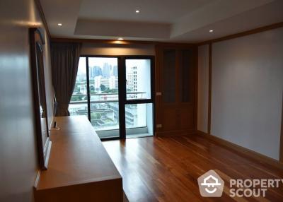 4-BR Condo at The Natural Place Suite Ngamduphli Condominium near MRT Lumphini
