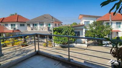 3 Bed 3 Bath House For Sale With A Large Living Space And Green Views