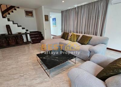 4 Bedrooms Townhouse in Chom Talay Resort Na Jomtien H011423