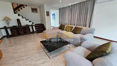 4 Bedrooms Townhouse in Chom Talay Resort Na Jomtien H011423