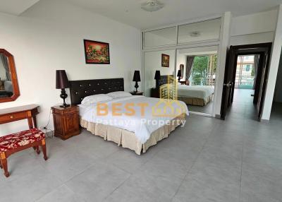 4 Bedrooms Townhouse in Chom Talay Resort Na Jomtien H011423