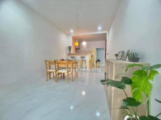 3 Bedrooms Townhouse in Chokchai Village 4 (Noen Plubwan) East Pattaya H011398