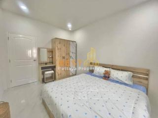 3 Bedrooms Townhouse in Chokchai Village 4 (Noen Plubwan) East Pattaya H011398