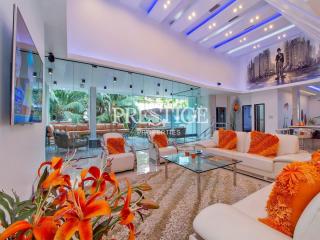 Private House – 4 bed 5 bath in Pratamnak PP10276