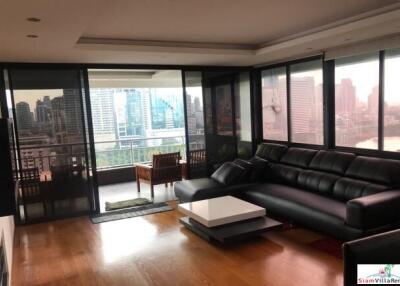 Lake Green - Furnished Two Bed Nana Corner Condo with Views of the City and Benchakiti Park