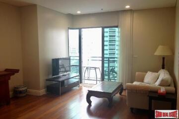 Bright Sukhumvit 24 - Luxurious 1-Bedroom Condo in Prime Location near BTS Phrom Phong