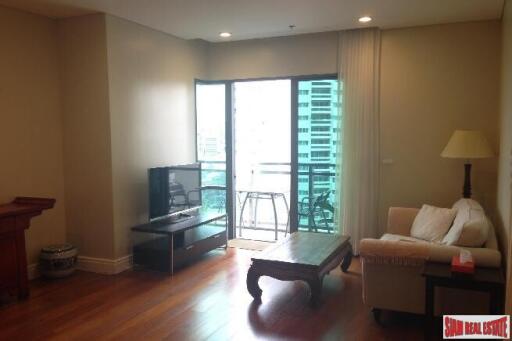 Bright Sukhumvit 24 - Luxurious 1-Bedroom Condo in Prime Location near BTS Phrom Phong