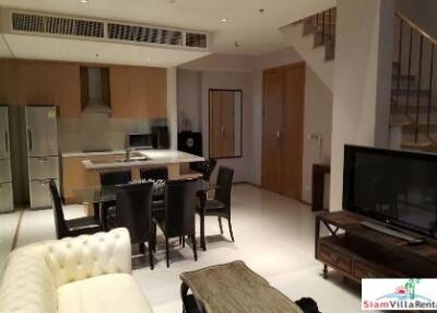 The Emporio Place - Furnished One Bedroom in a Great Location at Sukhumvit 24