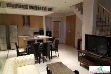 The Emporio Place - Furnished One Bedroom in a Great Location at Sukhumvit 24