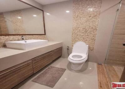 Baan Prompong - Luxurious & Big Two Bedroom Condo in Phrom Phong