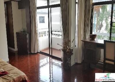 Neo Aree Sukhumvit 26  Spacious and Comfortable Three Bedroom in Khlong Toei