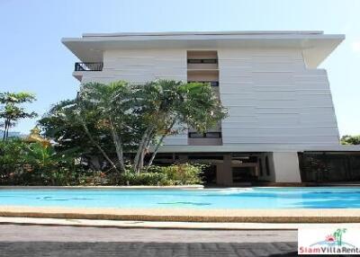 Pet Friendly, Stunning 3 bedroom 230 sqm Luxury Apartment in Ekkamai