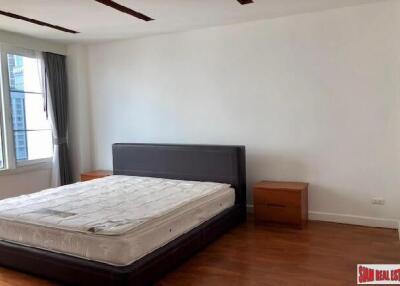 Siri Residence - 3 Bedroom Condominium for Rent in Phrom Phong Area of Bangkok