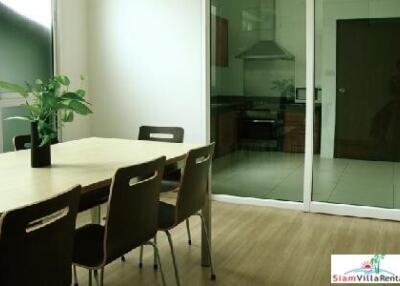 Sukhumvit 24 - Three Bedroom, Three Bath for Rent Short Walk To Asoke BTS Station.