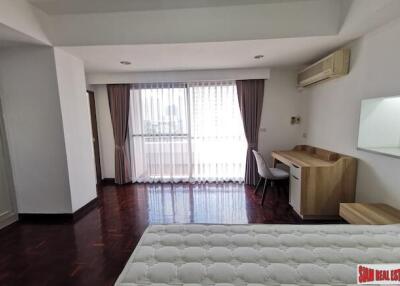 Extra Large Three Bedroom Apartment for Rent in Convenient Phrom Phong Area of Bangkok