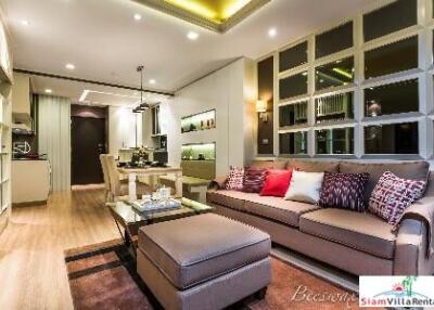 Skywalk Condo - Fantastic City Views from this Contemporary Two Bedroom Condo in Phra Khanong