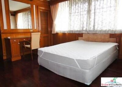 D.S. Tower I  Spacious Three Bedroom Condo for Rent on Sukhumvit 33