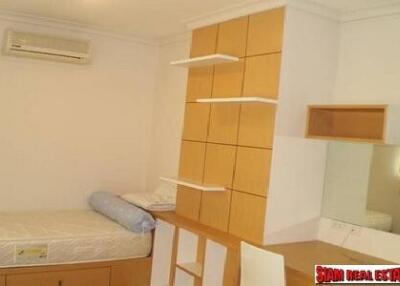 Park View Asoke  Cozy Living in 2 Bedroom, 1 Bathroom Condo at Sukhumvit 21