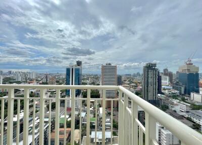 59 Heritage - Loft Style Corner Duplex with Fantastic City Views on Sukhumvit 59