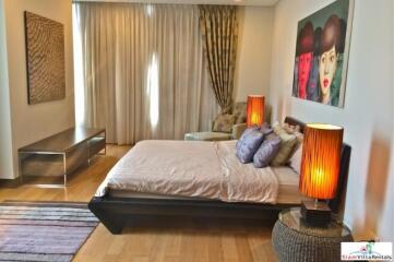 The Park Chidlom  Two Bedroom Fully Furnished Condo for Rent Facing the World Trade Center in Chidlom
