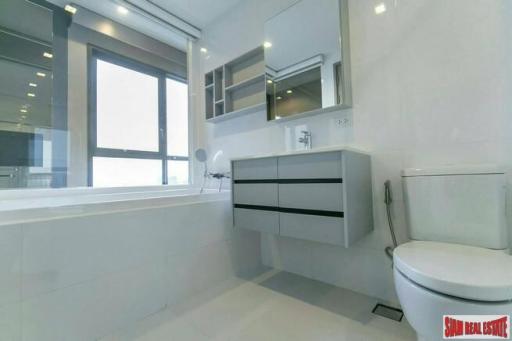 HQ Thonglor by Sansiri  Deluxe One Bedroom Duplex for Rent on Top Floors in Thong Lo
