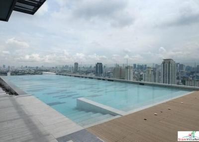 Rhythm Rangnam  Walk to Victory Monument from this Modern Two Bedroom Condo