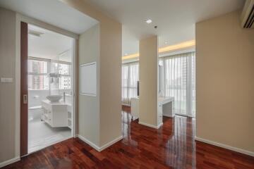 GM Service Apartment - Three Bedroom Corner Serviced Apartment with 180 Degree City Views in From Phong.