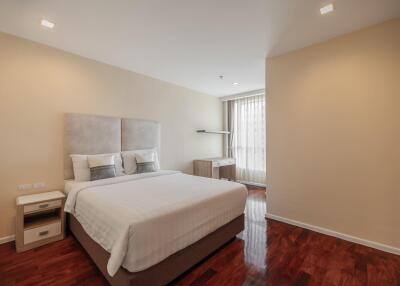 GM Service Apartment - Three Bedroom Corner Serviced Apartment with 180 Degree City Views in From Phong.