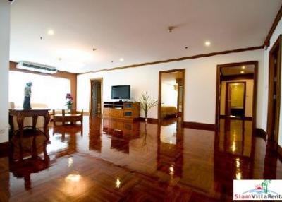 G.M. Tower  Newly Renovated Spacious 4 Bedrooms Unit in Sukhumvit 20 with Large Balcony