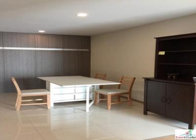 Art @ Thonglor  Big and Comfortable Two Bedroom Condo in Low Rise Building