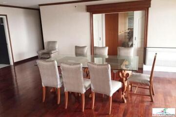 Bangkok River Marina - Four Bedroom Condo for Rent with views of the Chao Phraya River