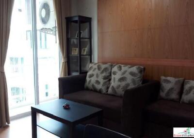 The Amethyst 39  Large Two Bedroom Condo within Walking Distance to Phrom Phong