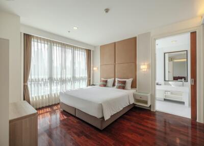 GM Service Apartment - One Bedroom Serviced Apartment for Rent Near Two Parks and BTS Asok