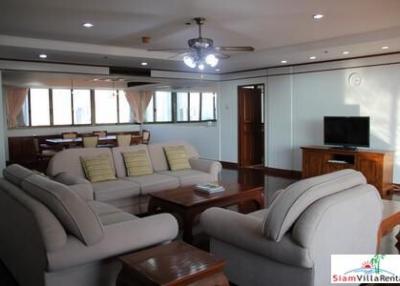 Promsuk Condominium  Extra Large Three Bedroom Family Style Condo for Rent on Sukhumvit 26