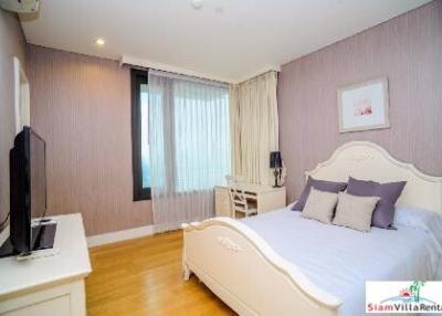 Aguston Sukhumvit 22  Luxury 3 Bed Pet Friendly Condo for Rent on 14th Floor