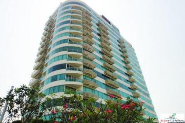 Eight Thonglor Residence - Comfortable One Bedroom in a Central Thong Lo Location