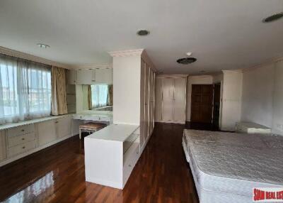 S.C.C Residence - 2 Bedrooms and 2 Bathrooms for Rent in Phrom Phong Area of Bangkok