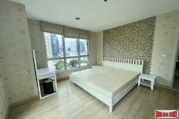 Life @ Sathorn 10 - Lovely 2 bedroom, 2 bathroom Fully Furnished Condo for Rent on 11th floor