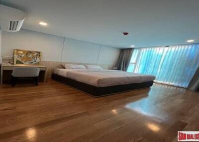 Piya Apartment Sukhumvit 15 - 100 sqm. and 2 bedrooms, 2 bathrooms