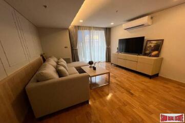 Piya Apartment Sukhumvit 15 - 100 sqm. and 2 bedrooms, 2 bathrooms