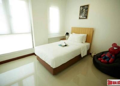 Large Furnished Three Bedroom Condo for Rent in Ekkamai